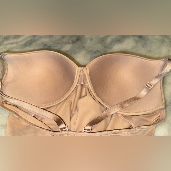 Red Hot by Spanx Shapewear One Piece Bodysuit. Size Large - Picture 12 of 13